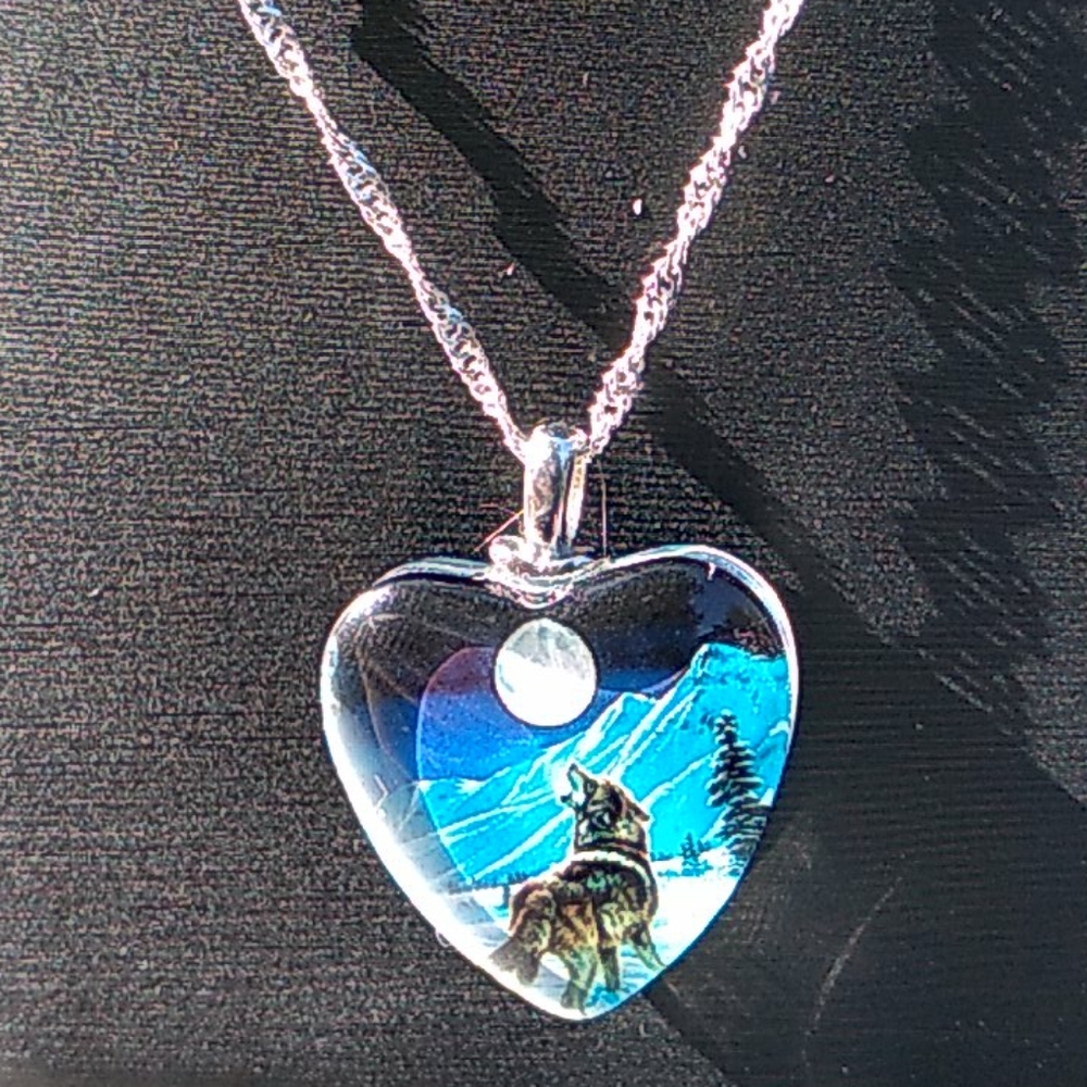 2 sided wolf heart necklace and silver chain